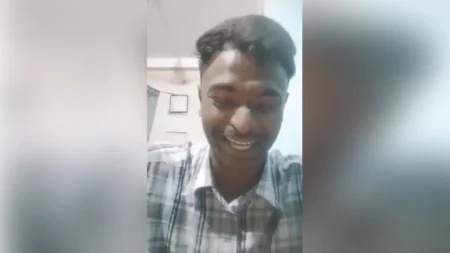 কাঁদলেন
