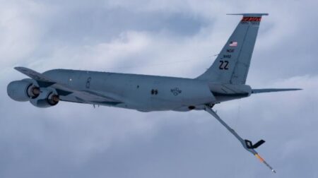 KC-135 Stratotanker Sends Emergency Signal Over Persian Gulf Near Qatar kc 135 stratotanker