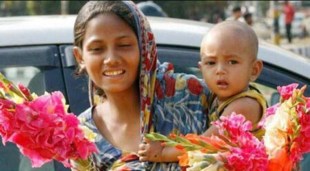 মা দিবস: ভালোবাসা আর ত্যাগের নীরব উদযাপন মা দিবস