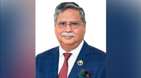 দেশে ফিরলেন রাষ্ট্রপতি রাষ্ট্রপতি