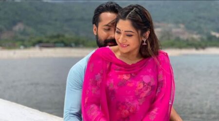 ঈদে আসছে আদর-পূজার ‘নাকফুলের কাব্য’ নাকফুলের কাব্য