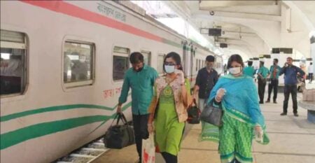 ট্রেনে নারীদের সুবিধায় নতুন নির্দেশ হাইকোর্টের ট্রেনে নারীদের সুবিধা