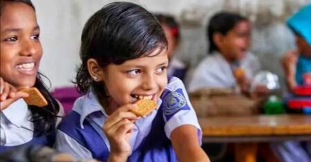 প্রাথমিক বিদ্যালয়ে ফিডিং কর্মসূচি