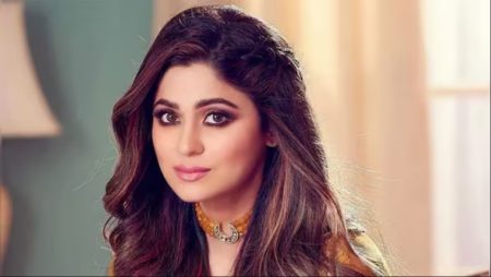 অভিনেত্রী শমিতা শেঠি