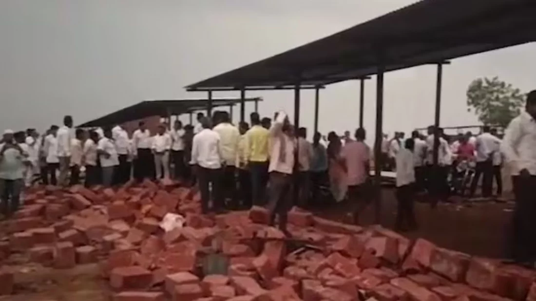 ছয়জন নিহত