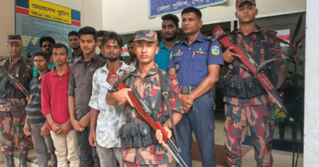 অনুপ্রবেশের অভিযোগে আটক ২০ বাংলাদেশিকে ফেরত দিল বিএসএফ বাংলাদেশিকে ফেরত