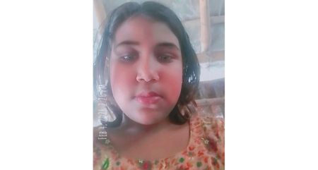 ঈদের সকালে খাবার খেতে গিয়ে গলায় মাংস আটকে এক মাদ্রাসা ছাত্রীর মৃত্যু মাংস