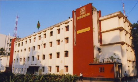 সংবাদ উপস্থাপনায়