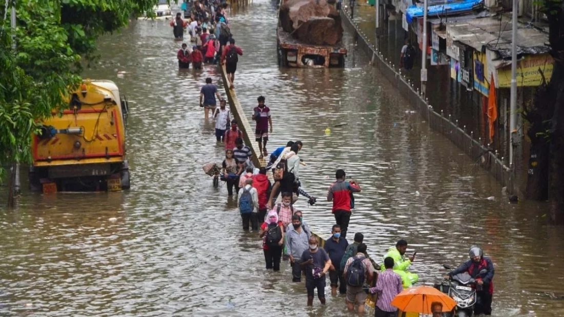 ৩৩ জনের মৃত্যু