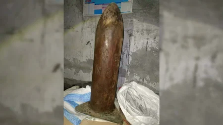 সাতক্ষীরায় সীমানা পিলারসহ আটক ৪ সীমানা পিলার