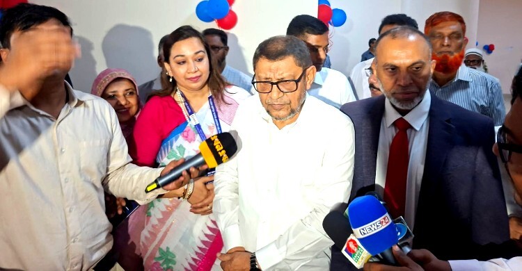 স্বাস্থ্যমন্ত্রী