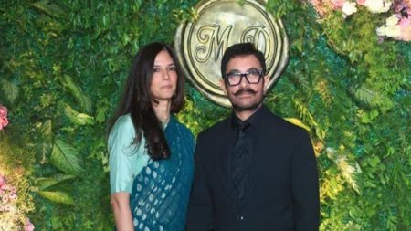 আগামী মাসে তৃতীয় বিয়ে করছেন আমির খান আমির খান