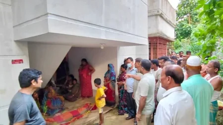 গৃহিণীর মৃত্যু