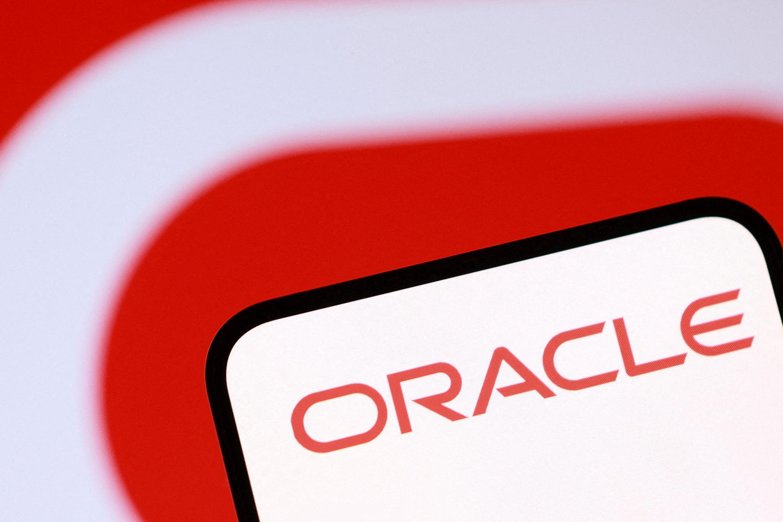 Oracle job cuts AI