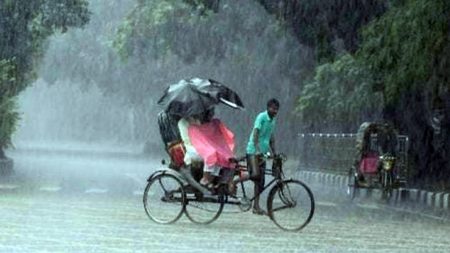 ৮ অঞ্চলে বজ্রসহ ঝড়ের আশঙ্কা, নদীবন্দরকে সতর্ক সংকেত বজ্রসহ ঝড়ের আশঙ্কা
