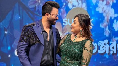 শাকিবকে দেখে পূর্ণিমার আক্ষেপ, ‘এই লুকটা আগে কোথায় ছিল!’ শাকিব