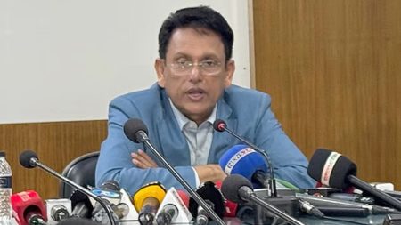 শিক্ষামন্ত্রী