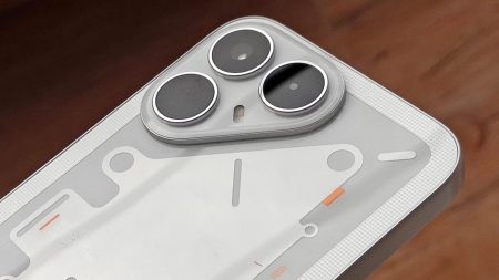 Tecno Pova 8