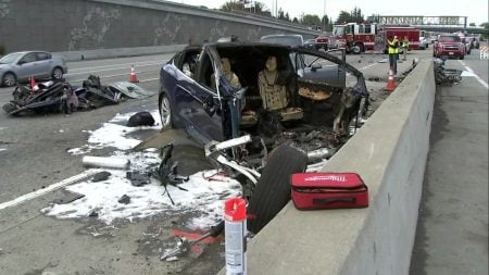 Tesla Autopilot Crash in Texas Kills 76-Year-Old Woman in Home Tesla autopilot crash