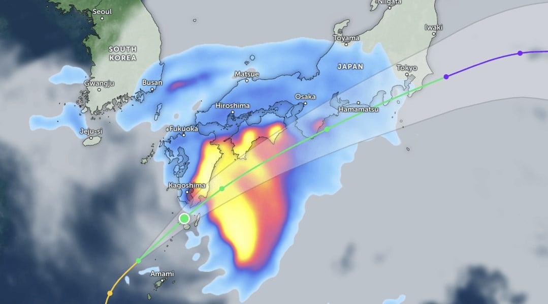 Typhoon Jangmi Japan