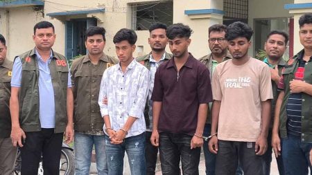 ধর্ষণের পর কিশোরীকে হত্যা, বস্তাবন্দি করে ফেলা হয় পদ্মায় ধর্ষক