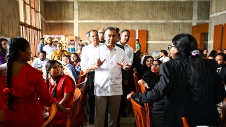 উন্নত ও সমৃদ্ধ দেশ গড়তে শিক্ষার্থীদের প্রস্তুত থাকতে হবে : প্রধানমন্ত্রী pmo