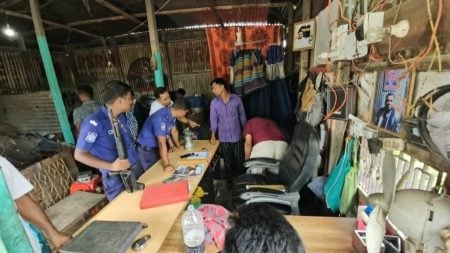 ভূমি অফিস থেকে চুরি হওয়া মালামাল বিএনপি নেতার দোকানে চুরি হওয়া মালামাল