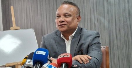 ধাত্রী নিয়োগ