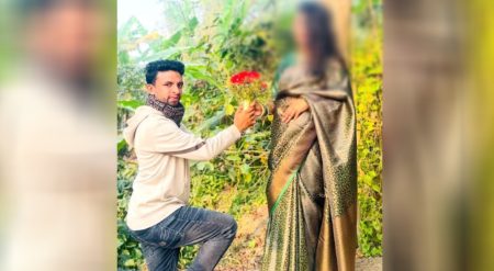 পাবনায় বিয়ের দাবিতে প্রেমিকের বাড়িতে কলেজছাত্রীর ৬ দিন অনশন, লাপাত্তা প্রেমিক অনশন