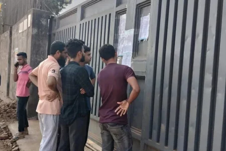 একের পর এক বন্ধ হচ্ছে পোশাক কারখানা, বাড়ছে শ্রমিকদের অনিশ্চয়তা কারখানা