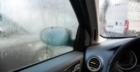 গাড়ির কাচ