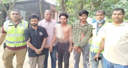আশুলিয়ায় দুর্ধর্ষ সন্ত্রাসী ও কিশোর গ্যাং লিডার আকাশসহ গ্রেপ্তার ৩ গ্যাং লিডার
