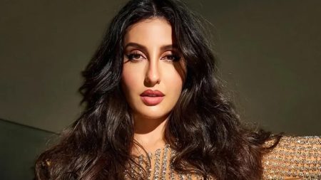 বলিউড তারকা নোরা ফাতেহি