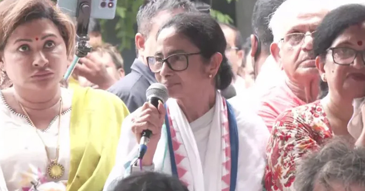 বিজেপির বিরুদ্ধে সরব