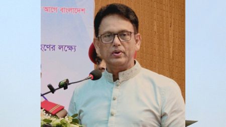 সব প্রাথমিক বিদ্যালয়ে চালু হবে মিড-ডে মিল, অনিয়মে কঠোর ব্যবস্থা: শিক্ষামন্ত্রী শিক্ষামন্ত্রী
