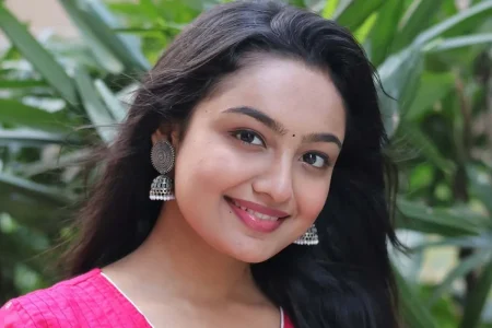 মুম্বাইয়ে নিজ বাসা থেকে উদ্ধার অভিনেত্রী সঞ্চিতা উগালের মরদেহ সঞ্চিতা