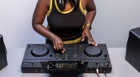 Pioneer XDJ-AN DJ Controller