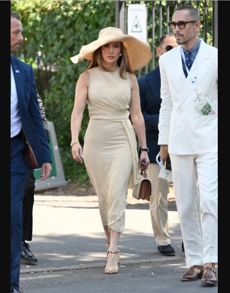 Jennifer Lopez’s Wimbledon appearance adds more star power to the final days Jennifer Lopez's Wimbledon appearance adds more star power to the final days