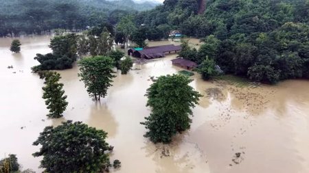 বন্যা পরিস্থিতির অবনতির শঙ্কা, ১৬ জেলায় নতুন সতর্কবার্তা বন্যা পরিস্থিতি