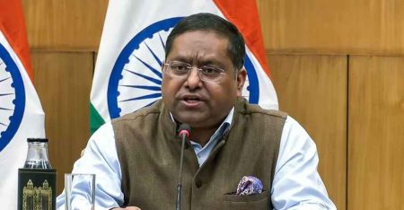 শেখ হাসিনাকে প্রত্যর্পণের অনুরোধ আইনি প্রক্রিয়ায় খতিয়ে দেখছে ভারত: জয়সওয়াল জয়সওয়াল