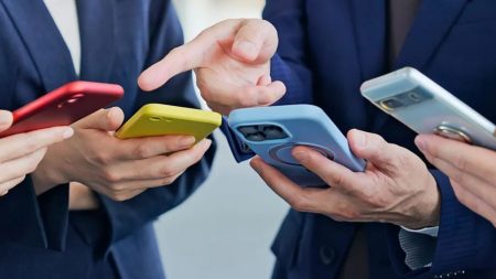 India smartphone
