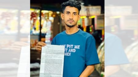 নোয়াখালীর যুবক