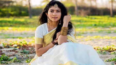 শুটিং সেটে নিজেকে পবিত্র রাখার চেষ্টা করেছি : সাই পল্লবী Pallobi