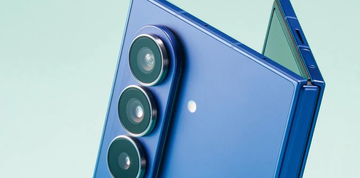 Samsung Galaxy Z Fold 8 Unveiled July 22 With New Flex Titanium Design Samsung Galaxy Z Fold 8 Unveiled July 22 With New Flex Titanium Design