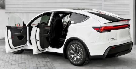 Tesla Launches Model Y Long Wheelbase—Six-Seat SUV at $61,990 Tesla Model Y L six-seat SUV