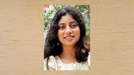 অতিরিক্ত শাসনে বাসা থেকে বের হয়ে গেলো কিশোরী, ২০ দিনেও মেলেনি সন্ধান! কিশোরী
