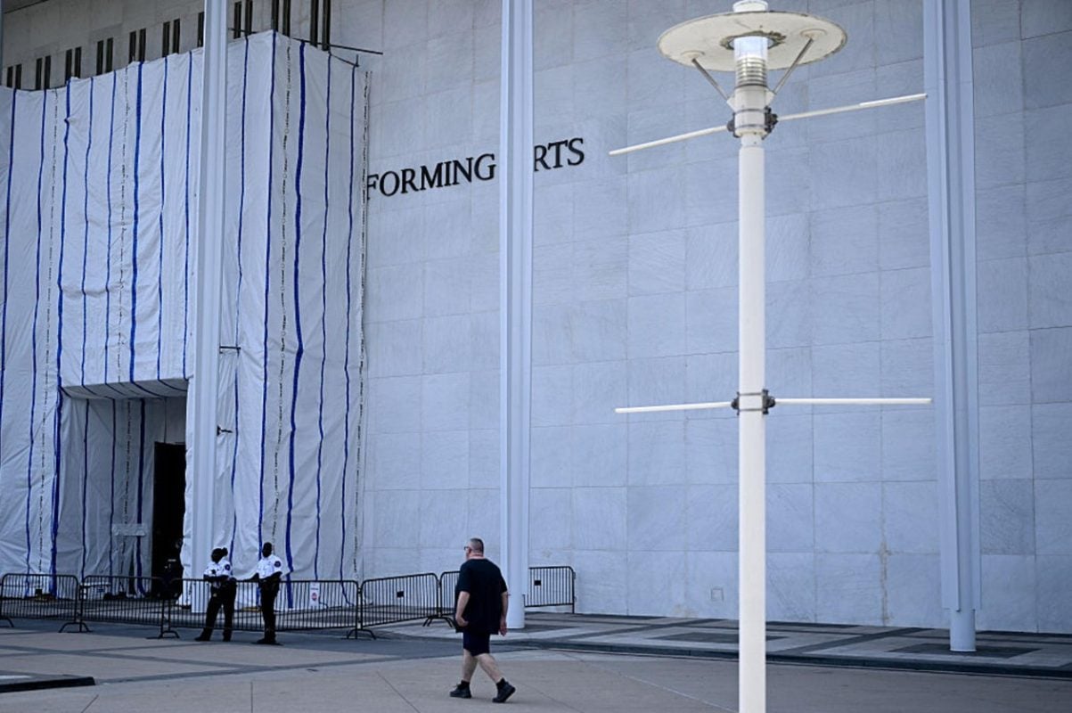Kennedy Center Board Votes to Close Building, Add Trump Name