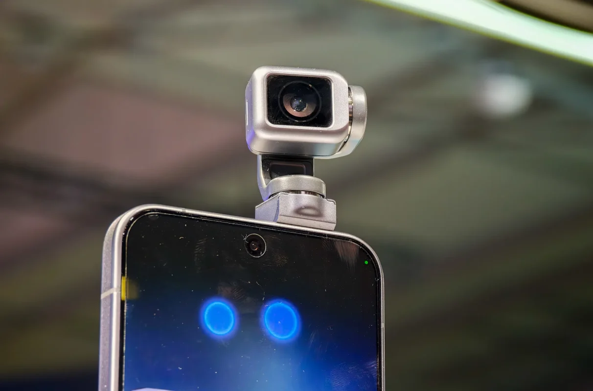honor robot phone price