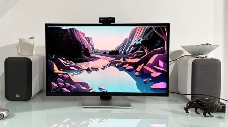 Acer ProDesigner PE320QXT Review Finds a 6K Touch Display Built for Desk Work Acer ProDesigner PE320QXT