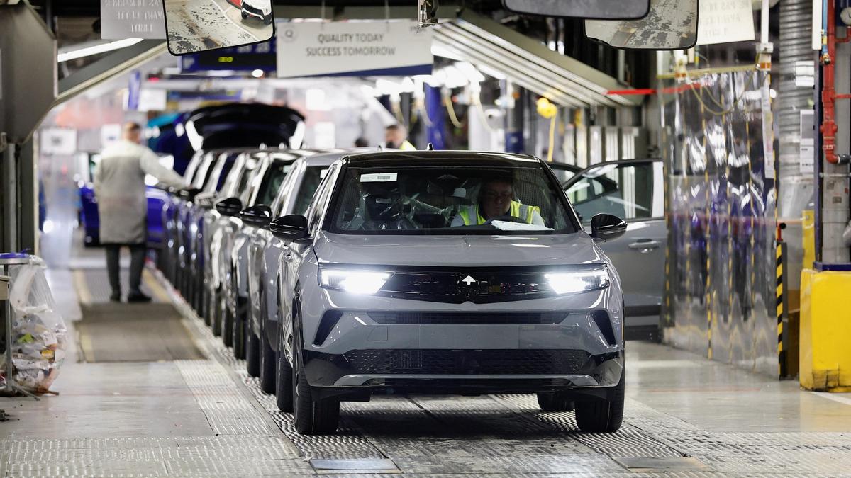 India auto electrification August 2026